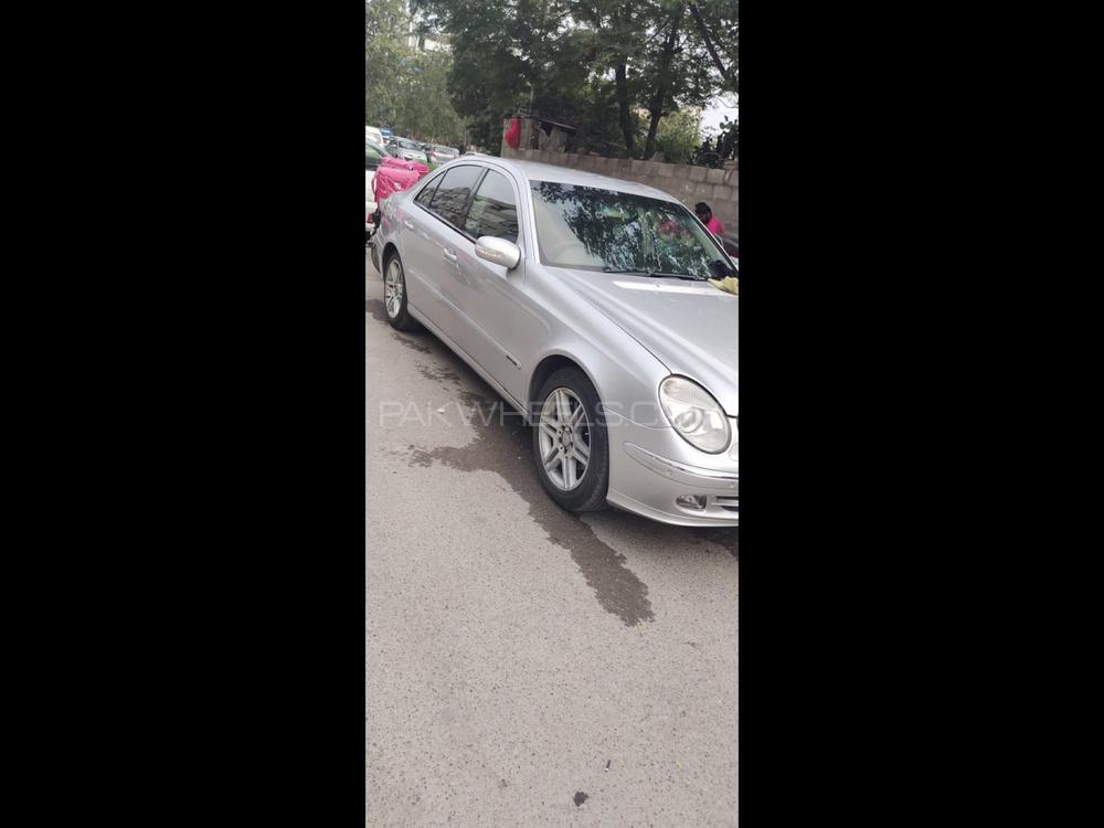 Mercedes Benz E Class 2004 for Sale in Rawalpindi Mercedes Benz E Class 2004 for Sale in Rawalpindi Image-8
