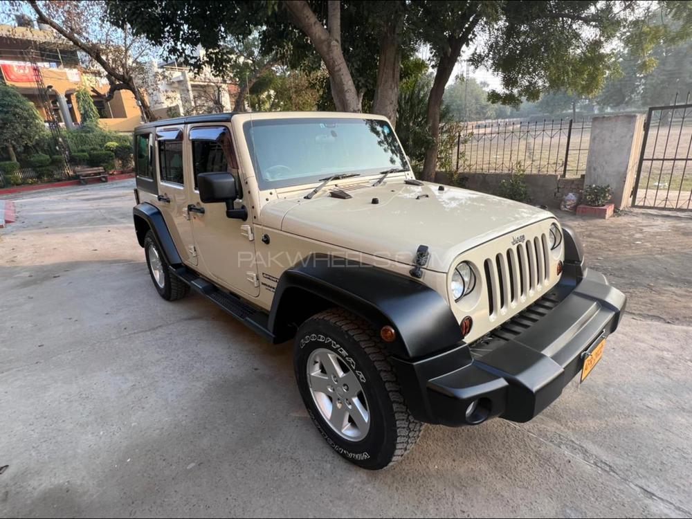 Jeep Wrangler 2011 for Sale in Faisalabad Image-1