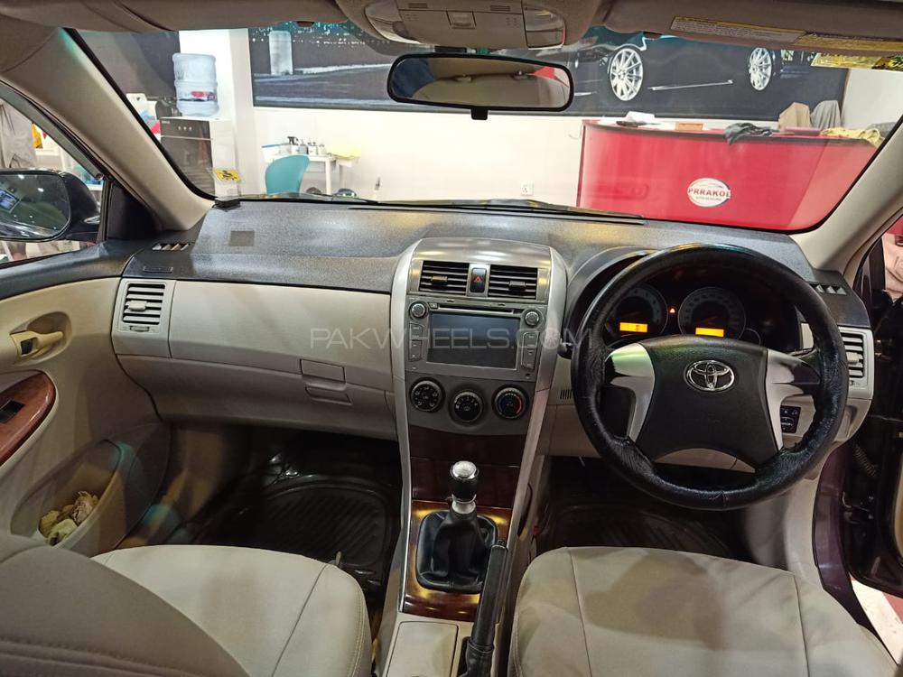 Toyota Corolla 2011 for Sale in Islamabad Image-1