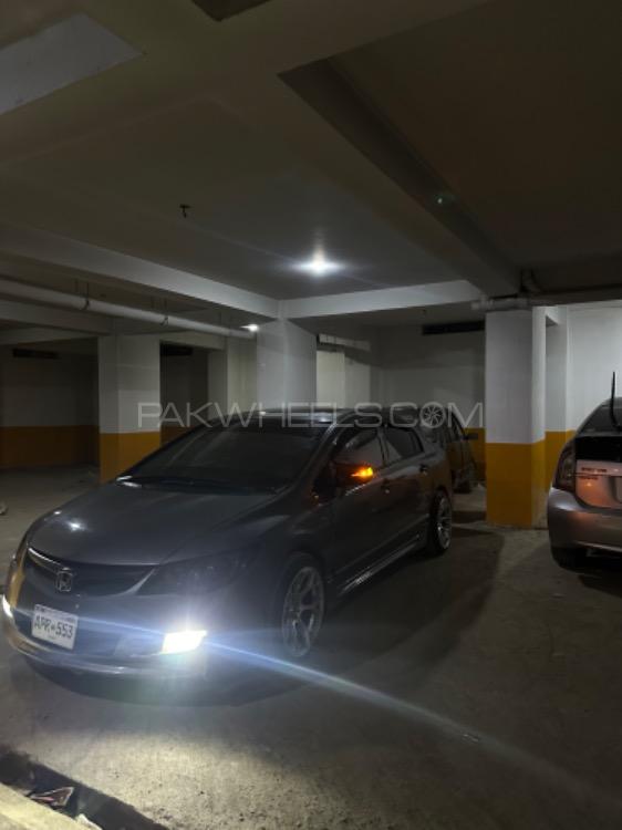 Honda Civic - 2007 Rebo Image-1