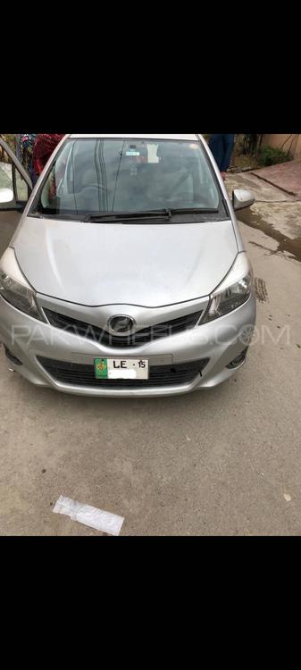 Toyota Vitz 2013 for Sale in Lahore Image-1
