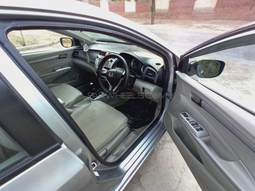Honda Civic 2012 for Sale in Bahawalpur Honda Civic 2012 for Sale in Bahawalpur Image-4