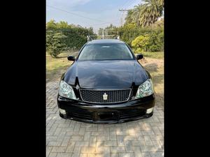 Toyota Crown Royal Saloon 2004 for Sale in Sargodha