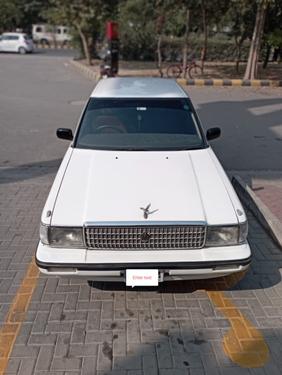 Toyota Crown - 1989