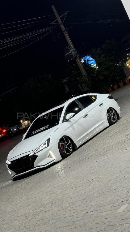 Hyundai Elantra - 2021 Azzzii Image-1