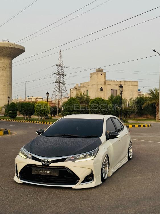 Toyota Corolla - 2017 English Machine Image-1