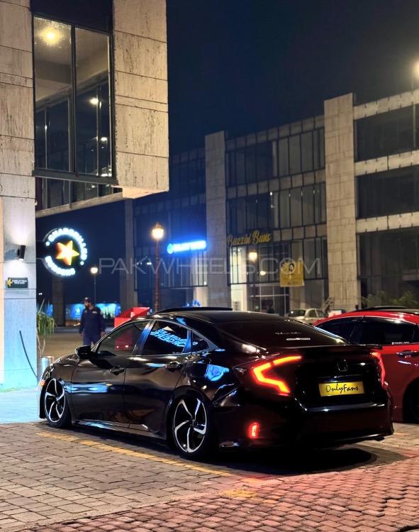 Honda Civic - 2018 Cadbury Image-1