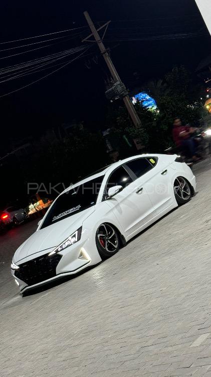 Hyundai Elantra - 2021 Azzzii Image-1