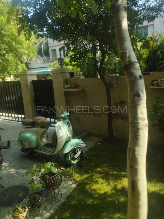 Vespa 150cc - 1962 Basanti  Image-1