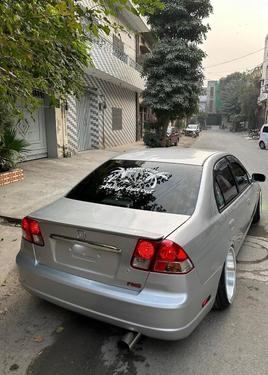 Honda Civic - 2004