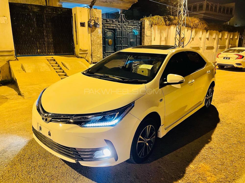 Toyota Corolla 2020 for Sale in Peshawar Image-1