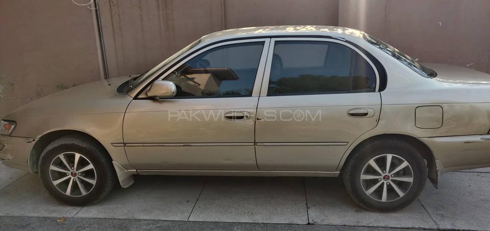 Toyota Corolla 2000 for Sale in Lahore Toyota Corolla 2000 for Sale in Lahore Image-3