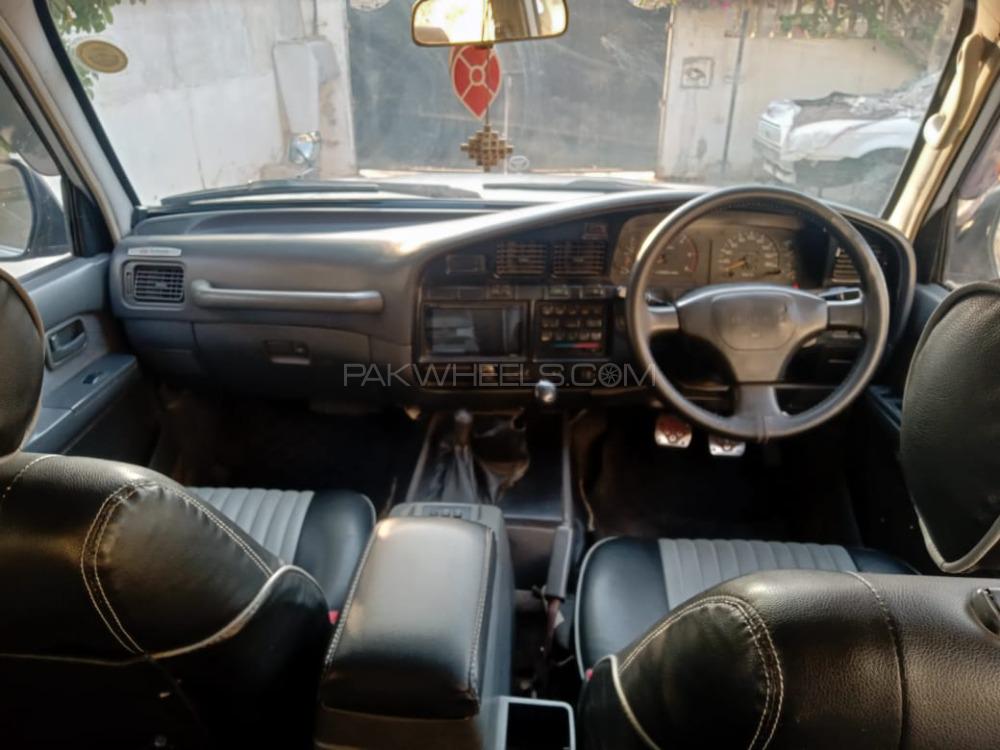 Toyota Land Cruiser 1993 for Sale in Karachi Toyota Land Cruiser 1993 for Sale in Karachi Image-16