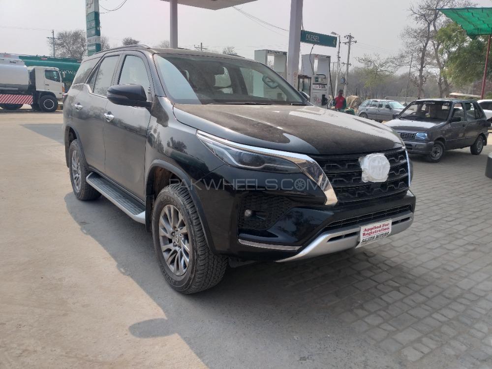 Toyota Fortuner 2021 for Sale in Sahiwal Image-1