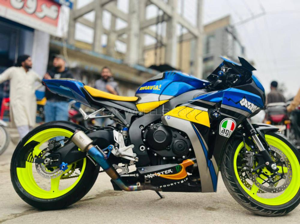ہونڈا CBR 1000RR 2008 for Sale ہونڈا CBR 1000RR 2008 for Sale Image-3