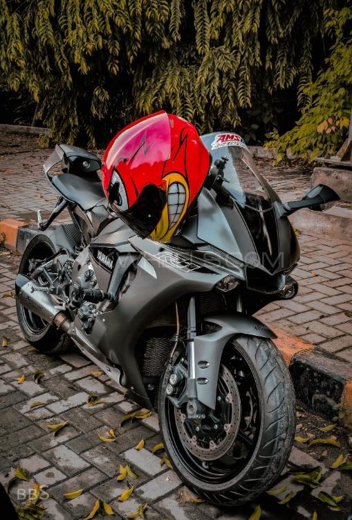 Yamaha YZF-R1 - 2016 ali malik Image-1