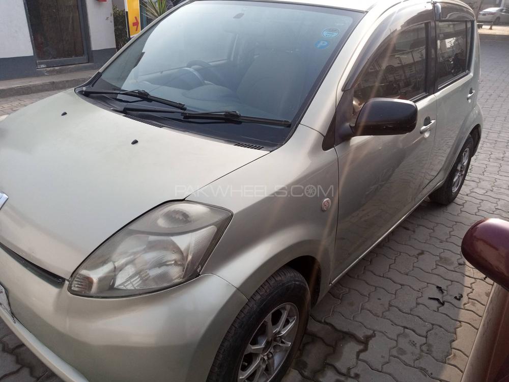 Toyota Passo 2004 for Sale in Peshawar Image-1