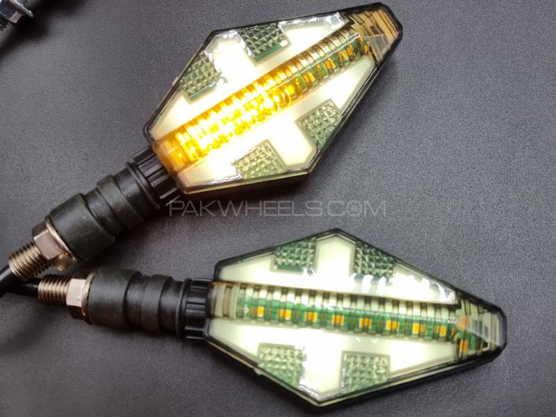 Motorcycle White Indicator LED sequential Turn Signal 2pc Image-1