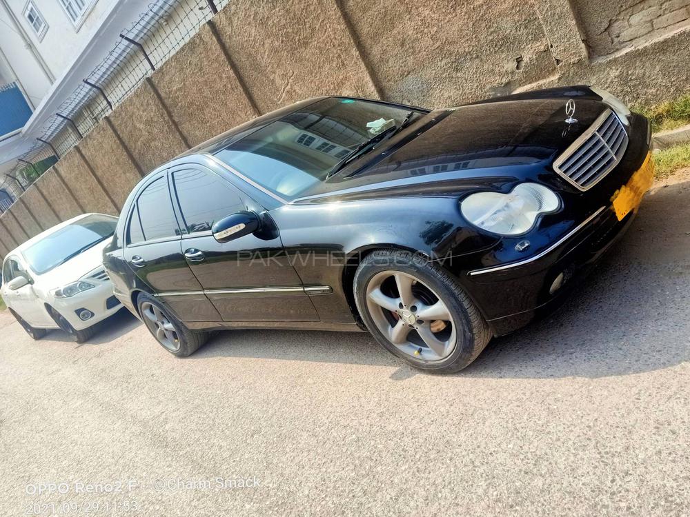 Mercedes Benz C Class 2003 for Sale in Abbottabad Image-1