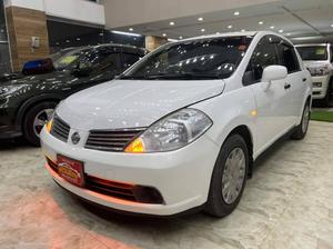 Nissan Tiida 15S 2007 for Sale in Lahore