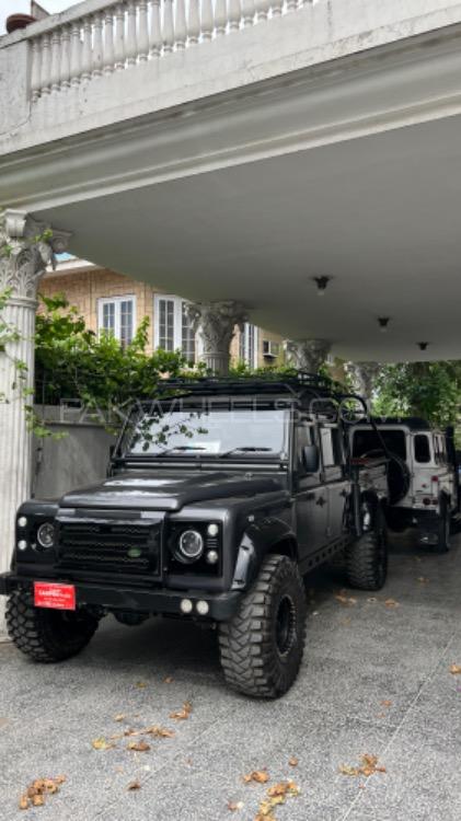 Land Rover Defender - 2012 Monster truck Image-1