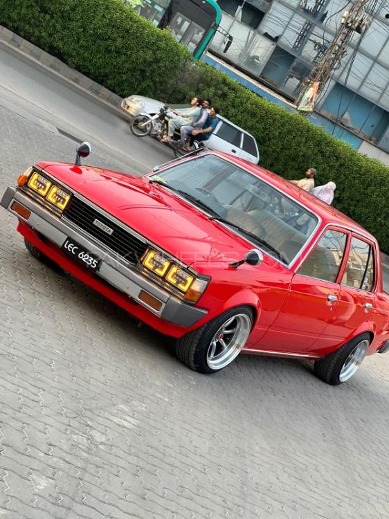 Toyota Corona - 1982 bilal khalil  Image-1