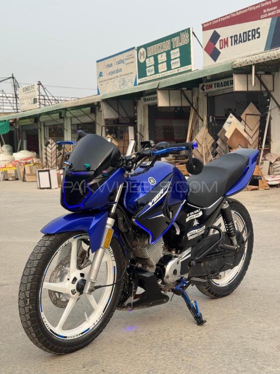 Yamaha YBR 125 - 2022 Ybr Sial  Image-1