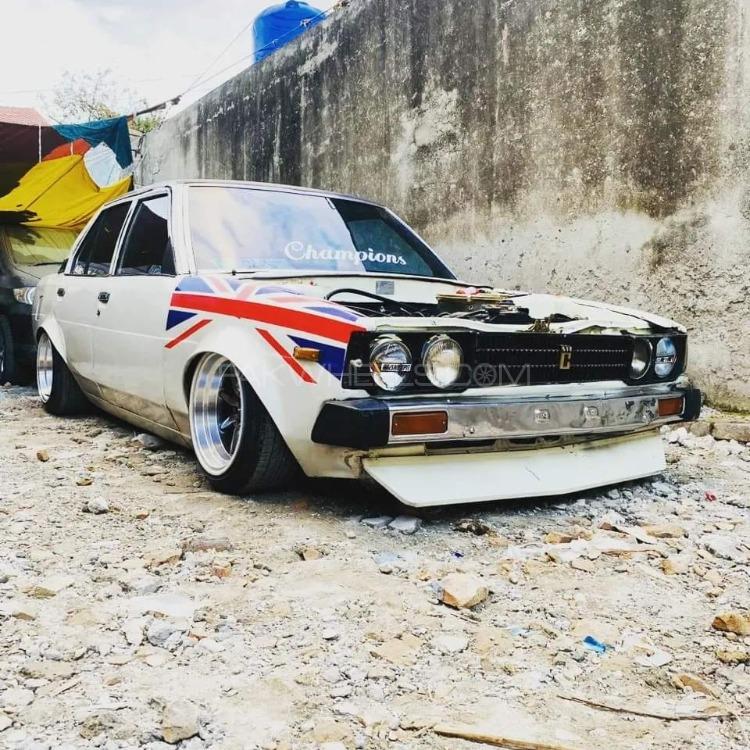 Toyota Corolla - 1980 Don't eat banana  Image-1