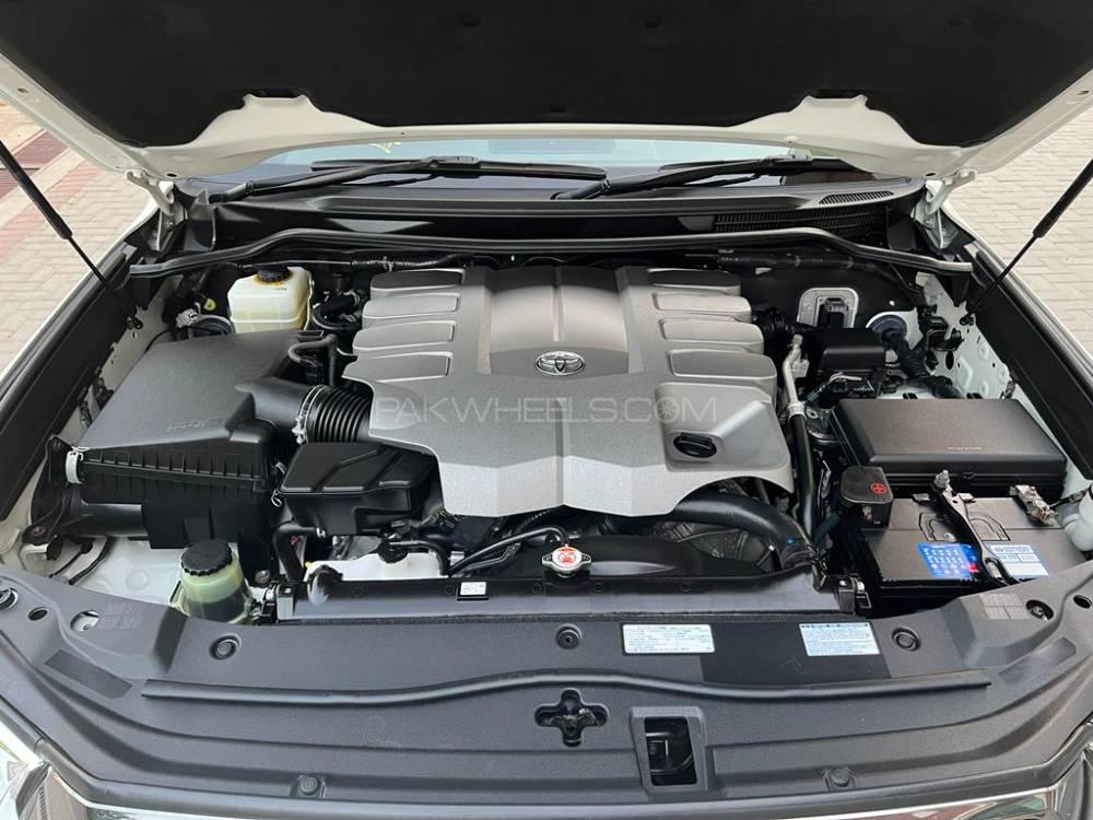 ٹویوٹا لینڈ کروزر 2016 for Sale in لاہور ٹویوٹا لینڈ کروزر 2016 for Sale in لاہور Image-7