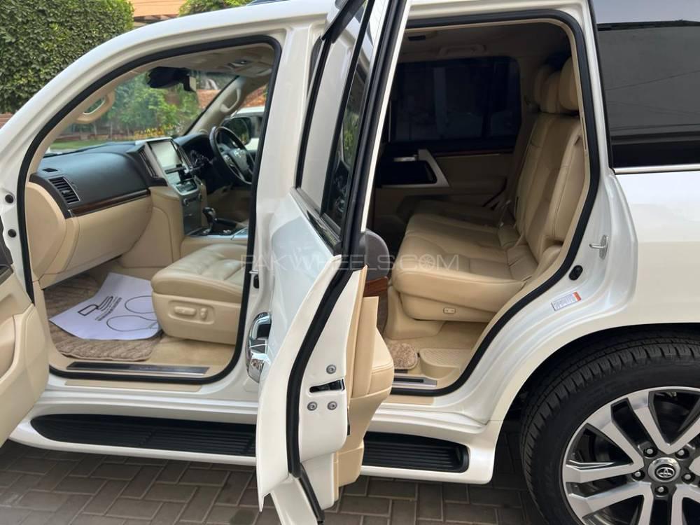 ٹویوٹا لینڈ کروزر 2016 for Sale in لاہور ٹویوٹا لینڈ کروزر 2016 for Sale in لاہور Image-20