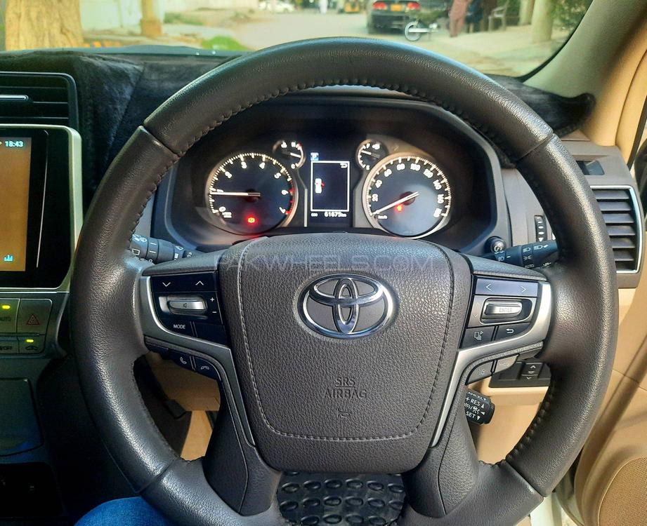 Toyota Prado 2017 for Sale in Karachi Toyota Prado 2017 for Sale in Karachi Image-15