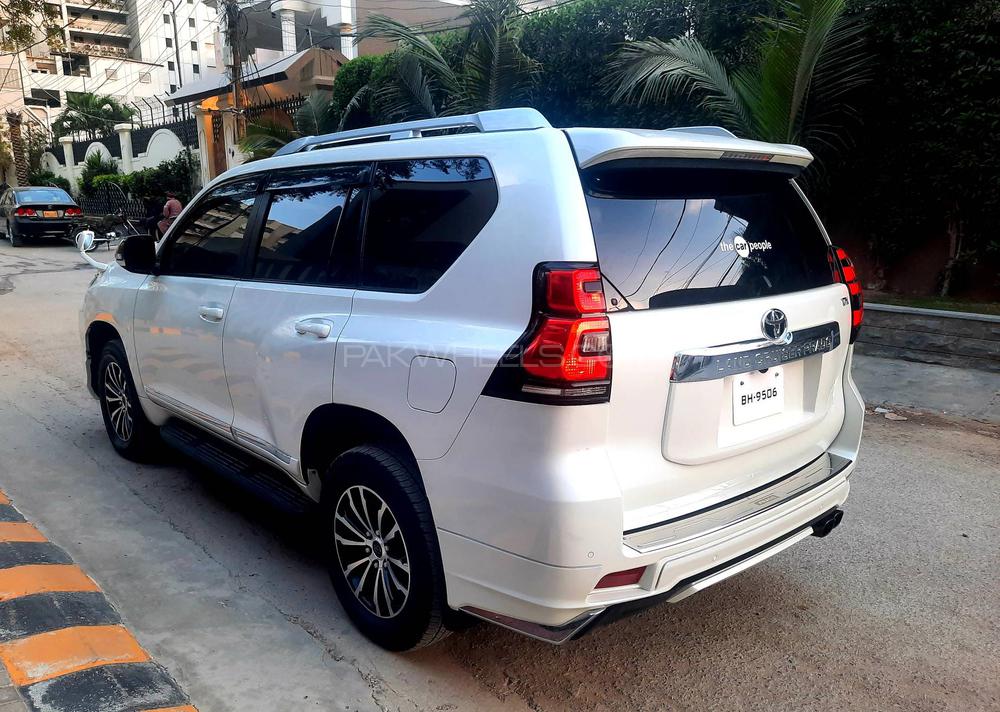Toyota Prado 2017 for Sale in Karachi Toyota Prado 2017 for Sale in Karachi Image-8