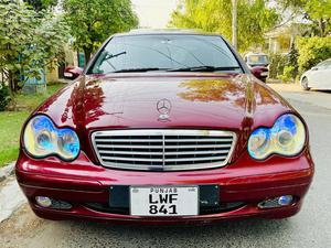 Mercedes Benz C Class C200 CDI 2003 for Sale in Lahore