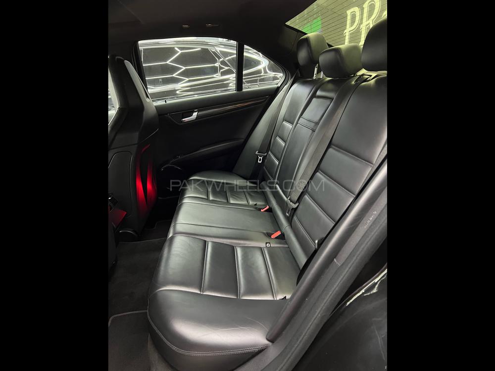 Mercedes Benz C Class 2010 for Sale in Karachi Mercedes Benz C Class 2010 for Sale in Karachi Image-8