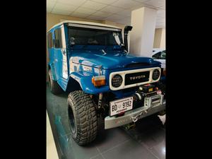 Toyota Fj Cruiser Automatic 1984 for Sale in Lahore