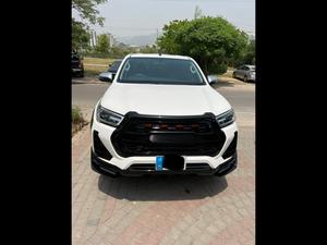 Toyota Hilux Revo V Automatic 3.0  2021 for Sale in Islamabad