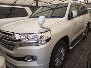 Toyota Land Cruiser AX G Selection 2016 for Sale in Lahore