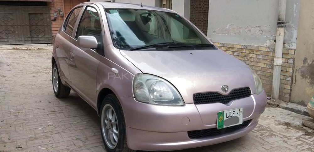 Toyota Vitz 2002 for Sale in Peshawar Image-1