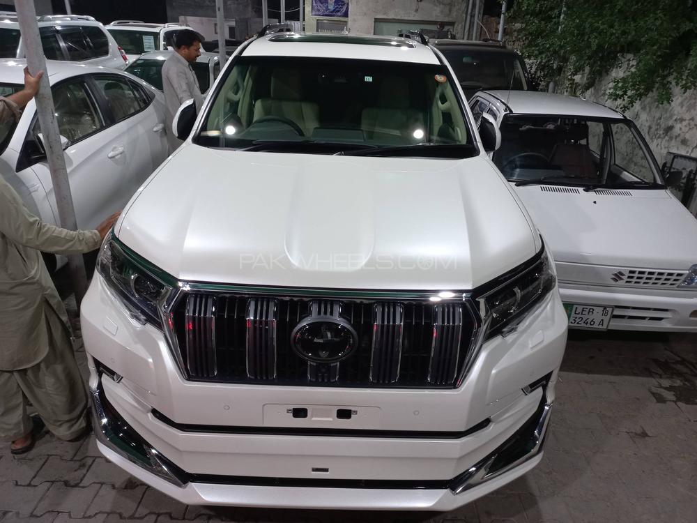 Toyota Prado 2017 for Sale in Lahore Image-1
