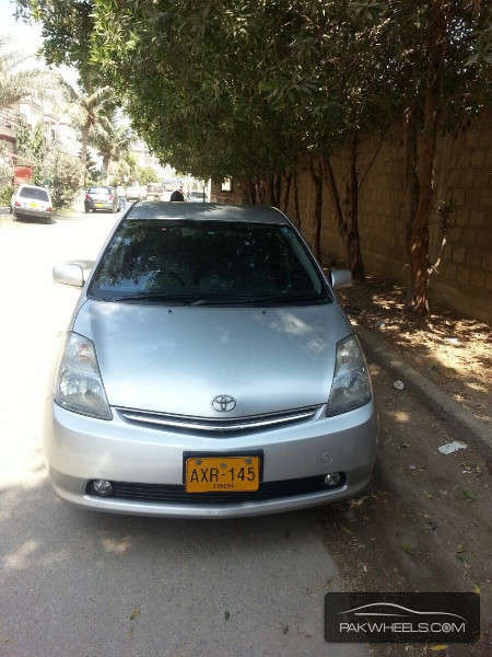 Toyota Prius 2007 for Sale in Karachi Image-1