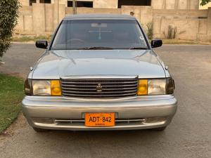 Toyota Crown Royal Saloon G 1996 for Sale in Lahore
