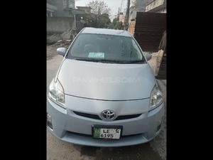 Toyota Prius S 1.8 2010 for Sale in Lahore