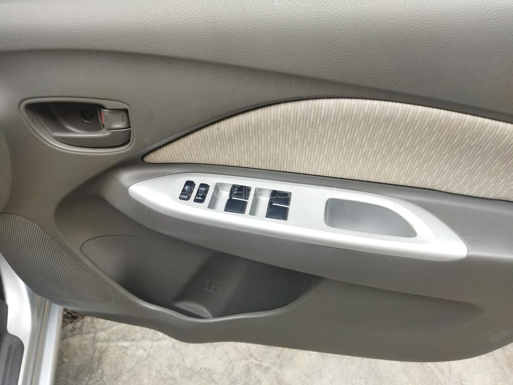 Toyota Belta 2011 for Sale in Gujranwala Toyota Belta 2011 for Sale in Gujranwala Image-10