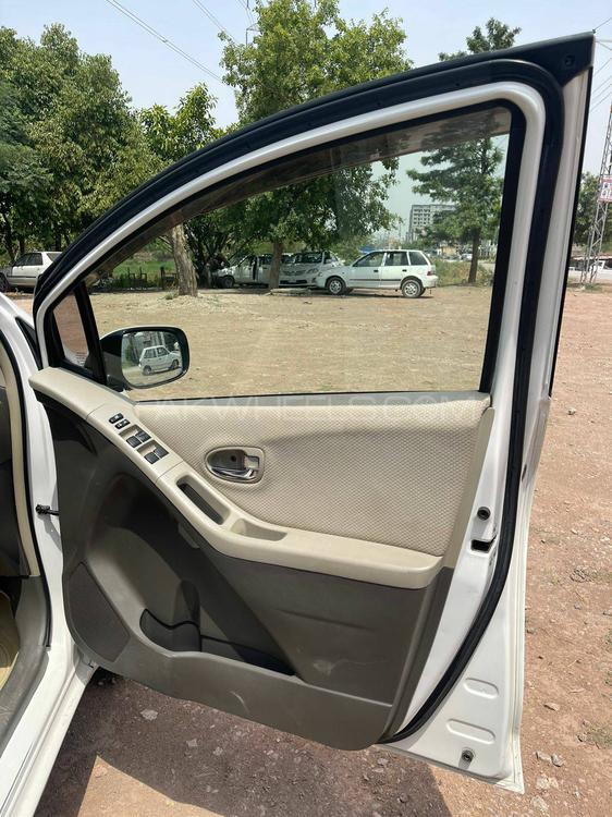 Toyota Vitz 2009 for Sale in Rawalpindi Toyota Vitz 2009 for Sale in Rawalpindi Image-3