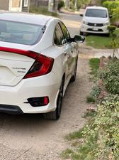 Honda Civic Oriel 1.8 i-VTEC CVT 2017 for Sale in Lahore