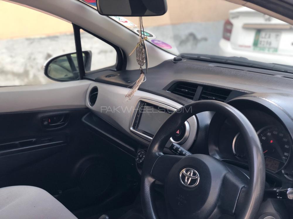 Toyota Vitz 2013 for Sale in Lahore Toyota Vitz 2013 for Sale in Lahore Image-7