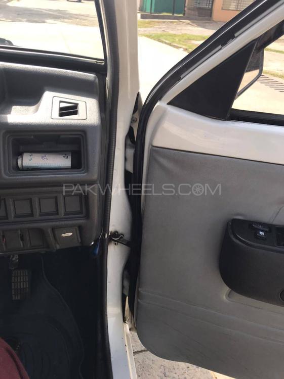 Suzuki Mehran 2011 for Sale in Rawalpindi Suzuki Mehran 2011 for Sale in Rawalpindi Image-4