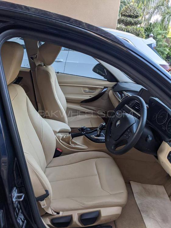 BMW 3 Series 2017 for Sale in Karachi BMW 3 Series 2017 for Sale in Karachi Image-9
