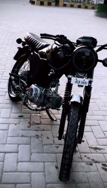 Honda CD 70 - 2022 Blackberry  Image-1