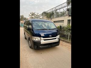 Toyota Hiace TRH 214 2016 for Sale in Faisalabad